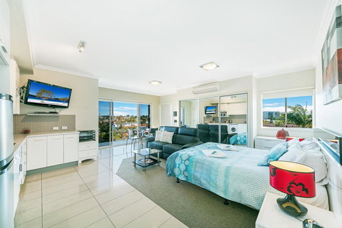Suttons Beach Apartments - Tourism Search 1