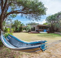 Tasman Surf House - so close to the beach - Tourism Search