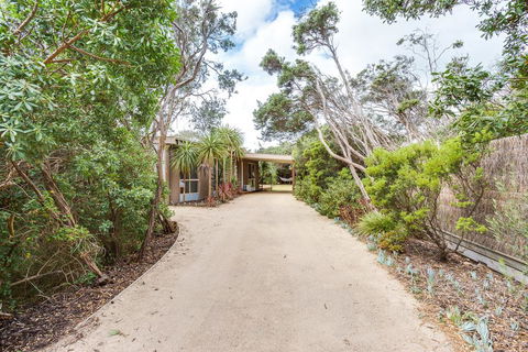 Tasman Surf House - So Close To The Beach - Tourism Search 2