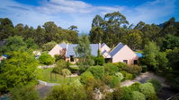 Book Kettering Accommodation Vacations Tourism Search Tourism Search