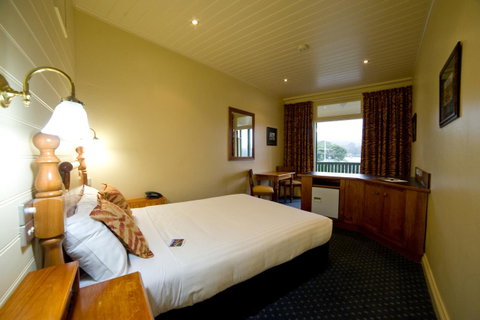 Strahan Village - Tourism Search 33