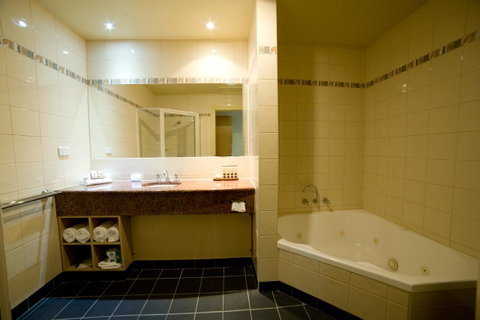 Strahan Village - Tourism Search 34