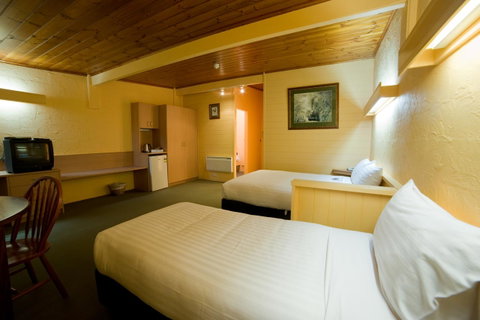 Strahan Village - Tourism Search 41