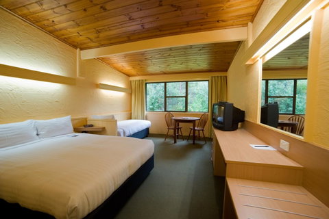 Strahan Village - Tourism Search 38