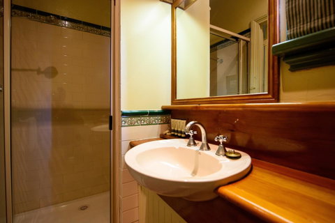 Strahan Village - Tourism Search 28