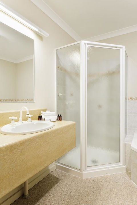 Cradle Mountain Hotel - Tourism Search 10