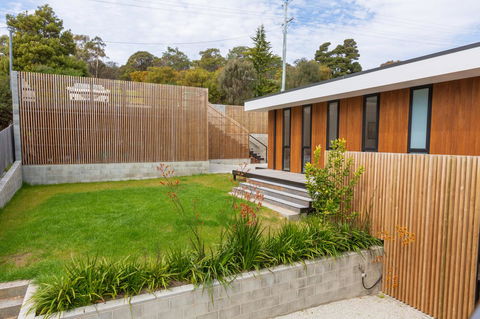 Blessington Beach Retreat - Tourism Search 42