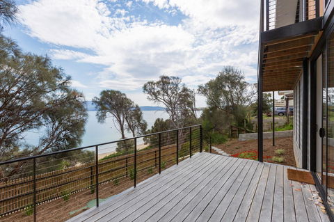 Blessington Beach Retreat - Tourism Search 34