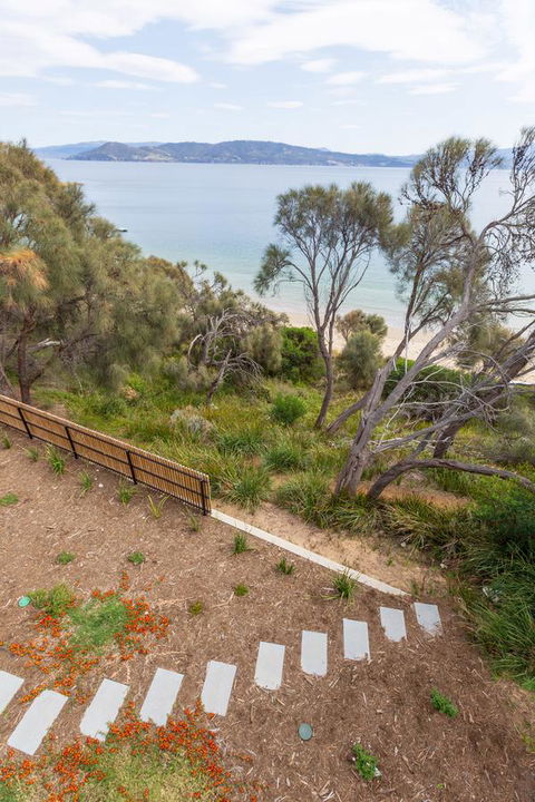 Blessington Beach Retreat - Tourism Search 33