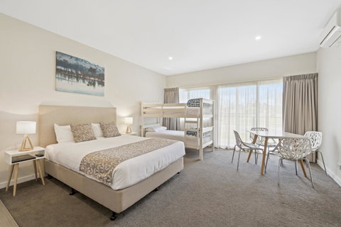 High Country Holiday Park - Tourism Search 4