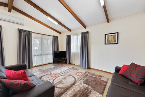High Country Holiday Park - Tourism Search 9
