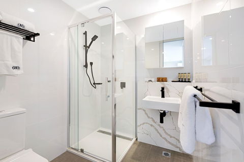 The Hamptons Apartments - St Kilda - Tourism Search 25