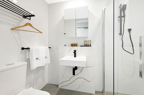 The Hamptons Apartments - St Kilda - Tourism Search 22