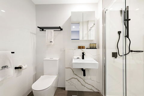 The Hamptons Apartments - St Kilda - Tourism Search 15