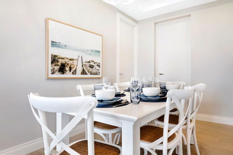 The Hamptons Apartments - St Kilda - Tourism Search 14