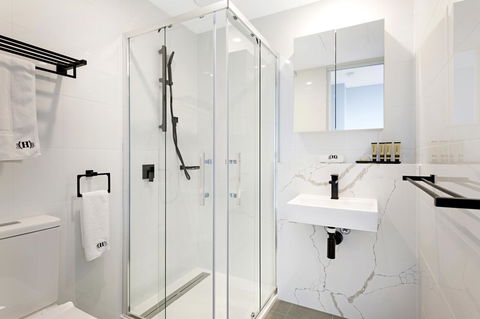 The Hamptons Apartments - St Kilda - Tourism Search 37