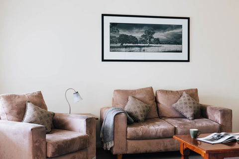 Dunkeld Studio Accommodation - Tourism Search 7