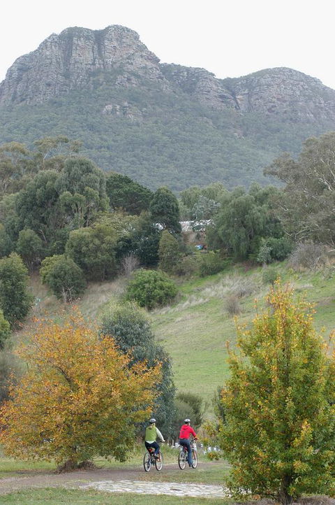 Dunkeld Studio Accommodation - Tourism Search 21