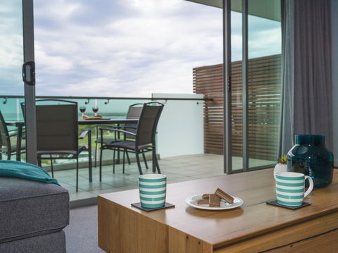 The Dolphin Apartments - Tourism Search 12