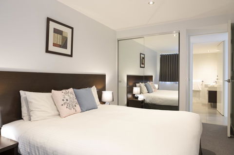 The Dolphin Apartments - Tourism Search 17