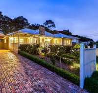 Lovely 5BR full house in Glen Waverley walk to train bus  shops - Tourism Search