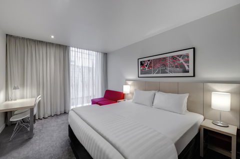 Travelodge Hotel Melbourne Docklands - Tourism Search 0