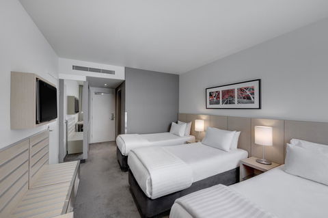 Travelodge Hotel Melbourne Docklands - Tourism Search 3