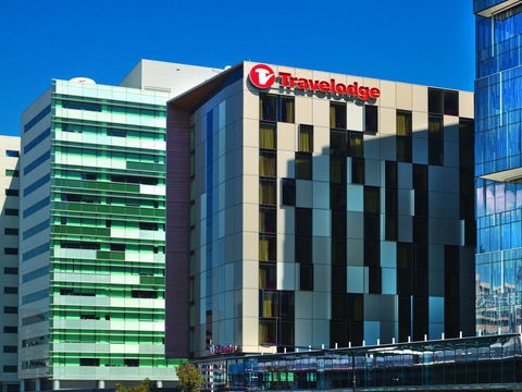 Travelodge Hotel Melbourne Docklands - Tourism Search 4