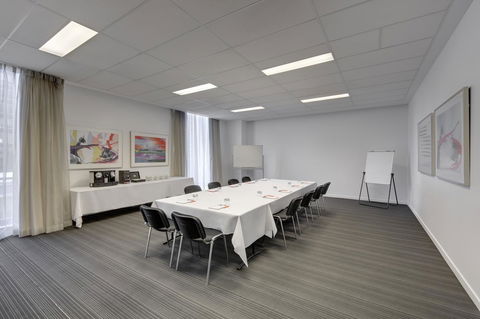 Travelodge Hotel Melbourne Docklands - Tourism Search 24