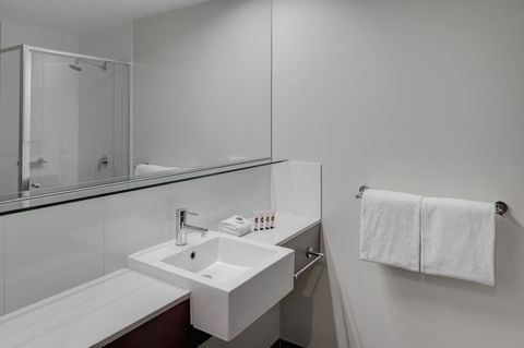 Travelodge Hotel Melbourne Docklands - Tourism Search 14