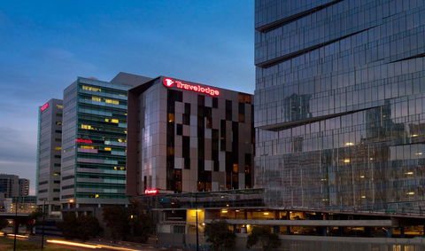 Travelodge Hotel Melbourne Docklands - Tourism Search 23