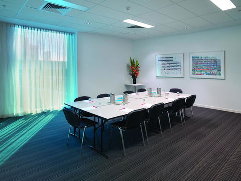 Travelodge Hotel Melbourne Docklands - Tourism Search 22