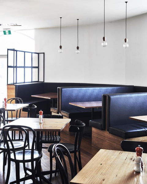 Plough Hotel - Tourism Search 13