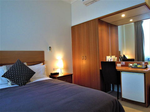 Plough Hotel - Tourism Search 7