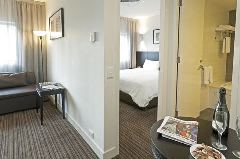 Causeway 353 Hotel - Tourism Search 33