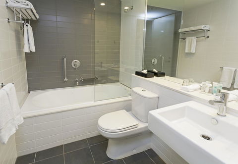 Causeway 353 Hotel - Tourism Search 28