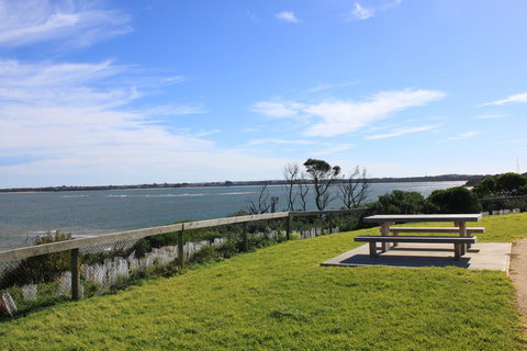 Pelicans Motel San Remo - Tourism Search 21