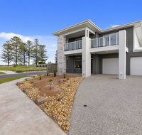 Bunya By The Sea - Tourism Search