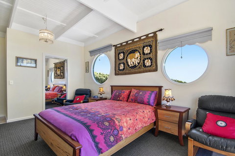 Black Dolphin Beach Penthouse - Tourism Search 12