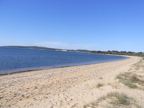 Black Dolphin Beach Penthouse - Tourism Search 10