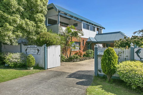 Black Dolphin Beach Penthouse - Tourism Search 1