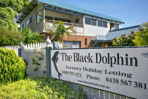 Black Dolphin Beach Penthouse - Tourism Search 21