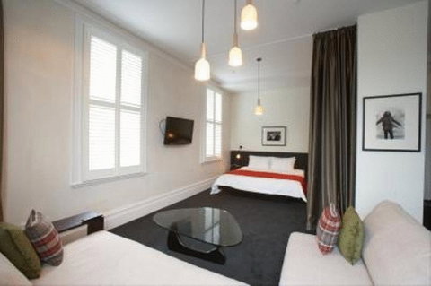 Middle Park Hotel - Tourism Search 23