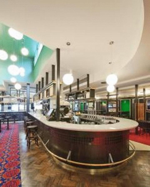 Middle Park Hotel - Tourism Search 11