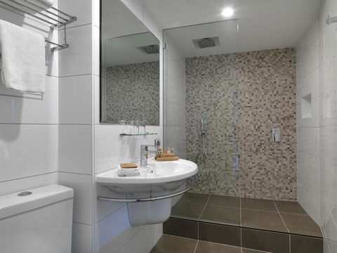 Hotel Grand Chancellor Melbourne - Tourism Search 6