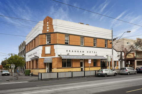 Punt Road Apartment Hotel - Tourism Search 22