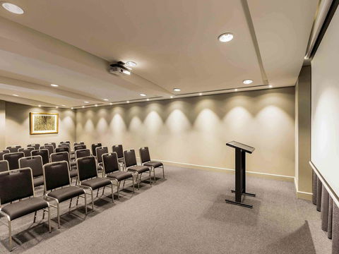 Quay West Suites Melbourne - Tourism Search 32
