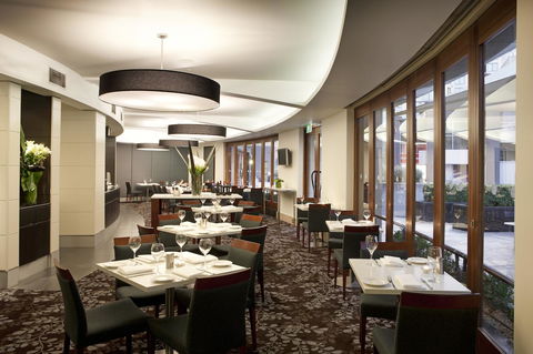 Quay West Suites Melbourne - Tourism Search 21
