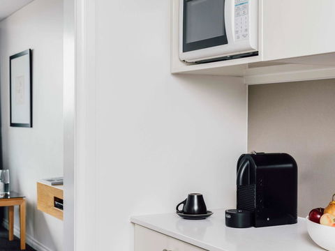 Quay West Suites Melbourne - Tourism Search 41