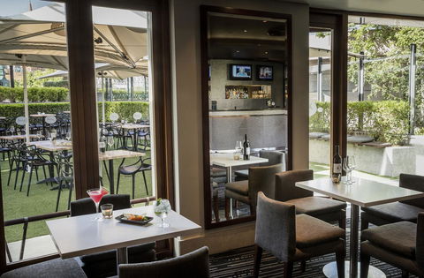 Quay West Suites Melbourne - Tourism Search 24